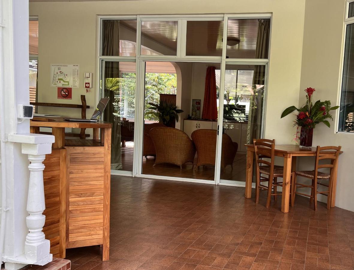 Pare Lodge Tahiti Pirae Exterior photo