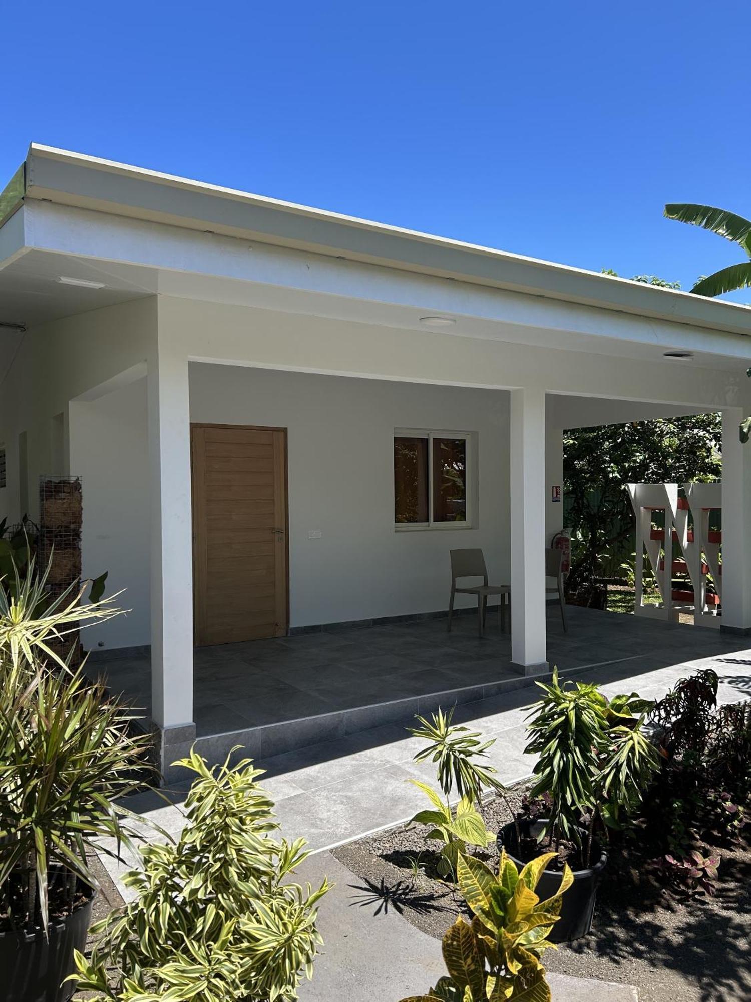 Pare Lodge Tahiti Pirae Room photo
