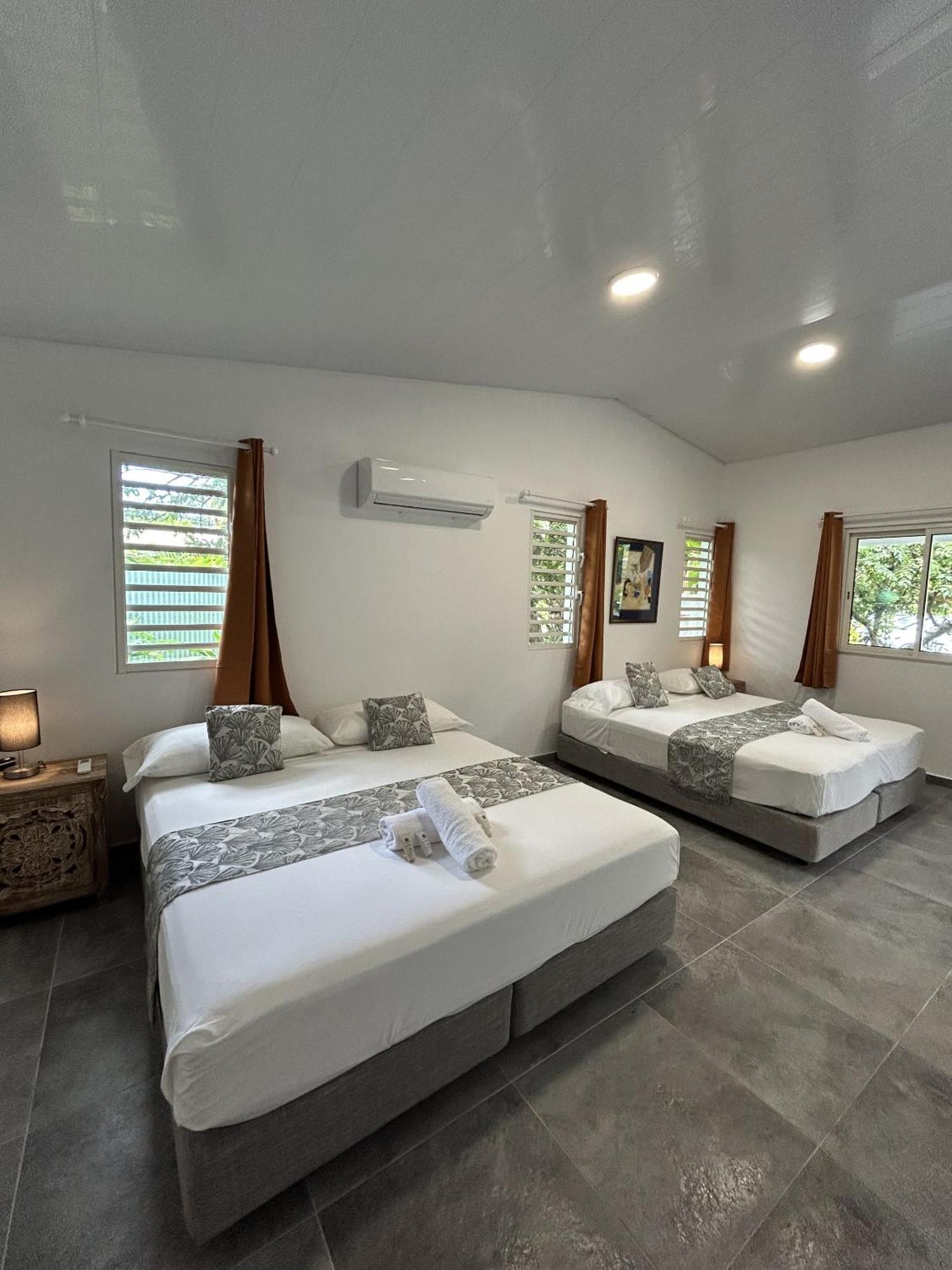 Pare Lodge Tahiti Pirae Room photo